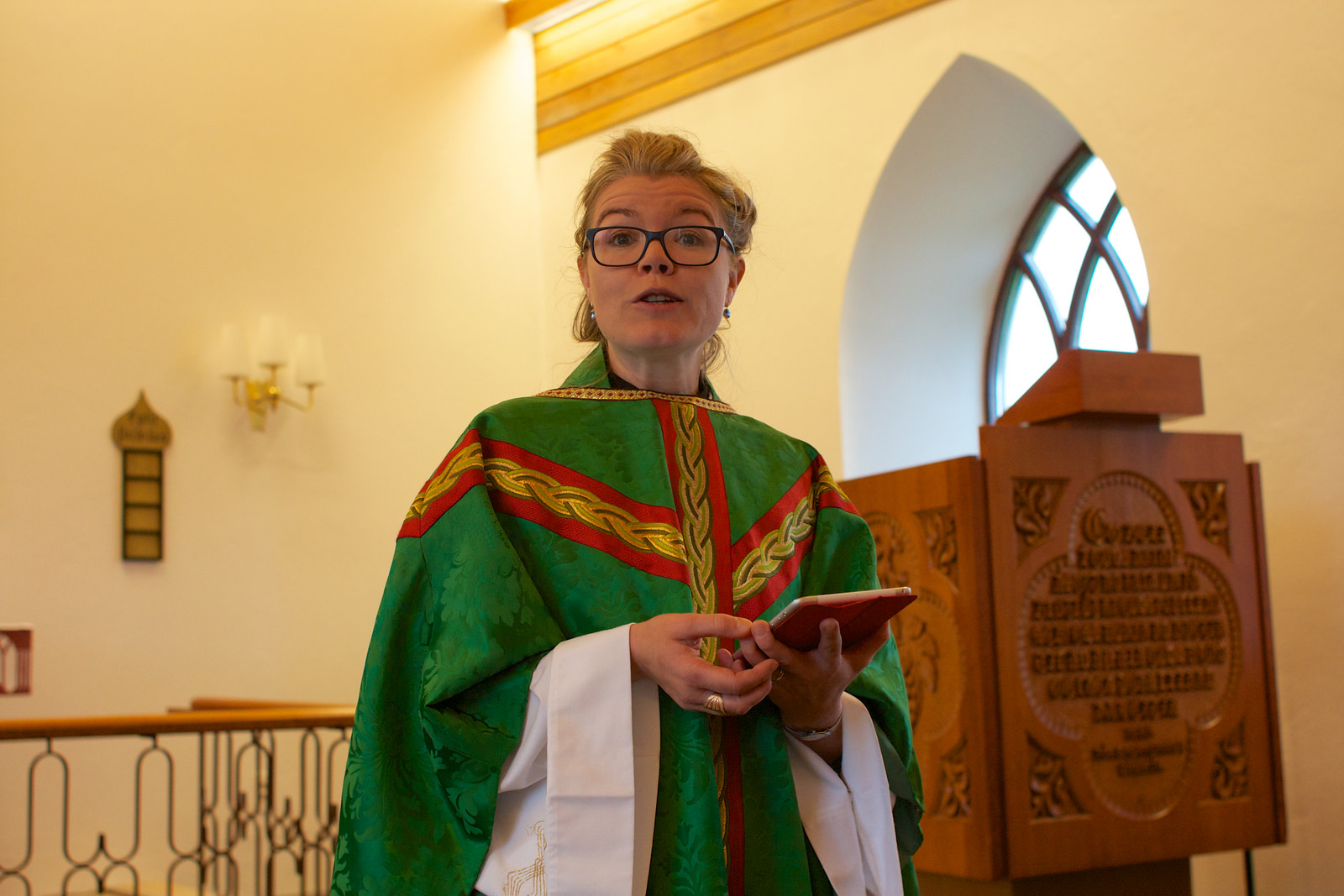 Kristín prédikar í Garðakirkju 31. ágúst 2014.